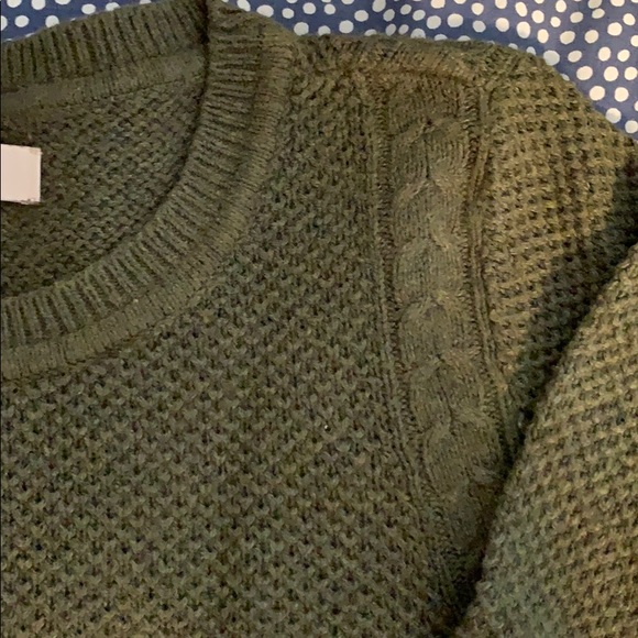 Women’s Loft Sweater - Picture 2 of 3
